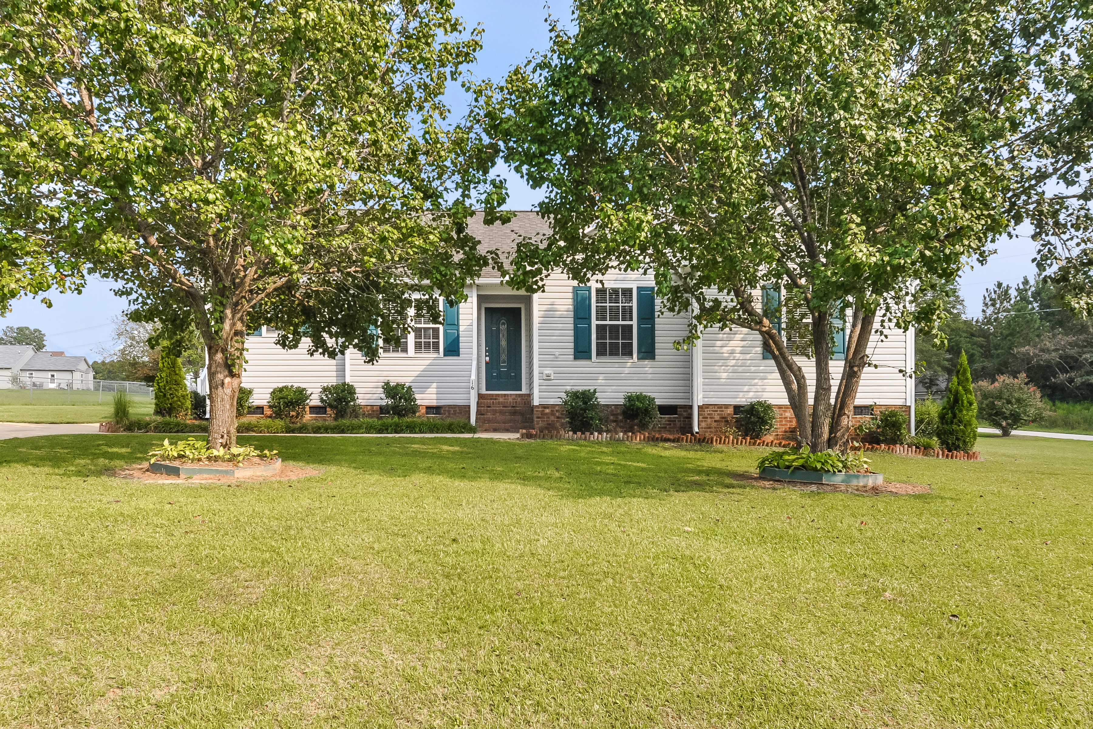 16 Sodan Dr Willow Spring, NC 27592